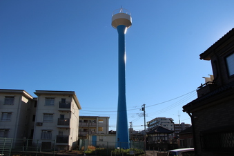 青い塔