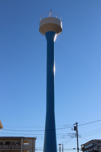青い塔