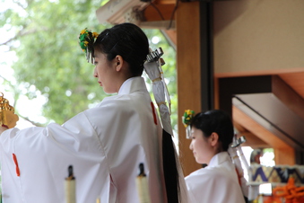 所澤神明社の人形供養祭